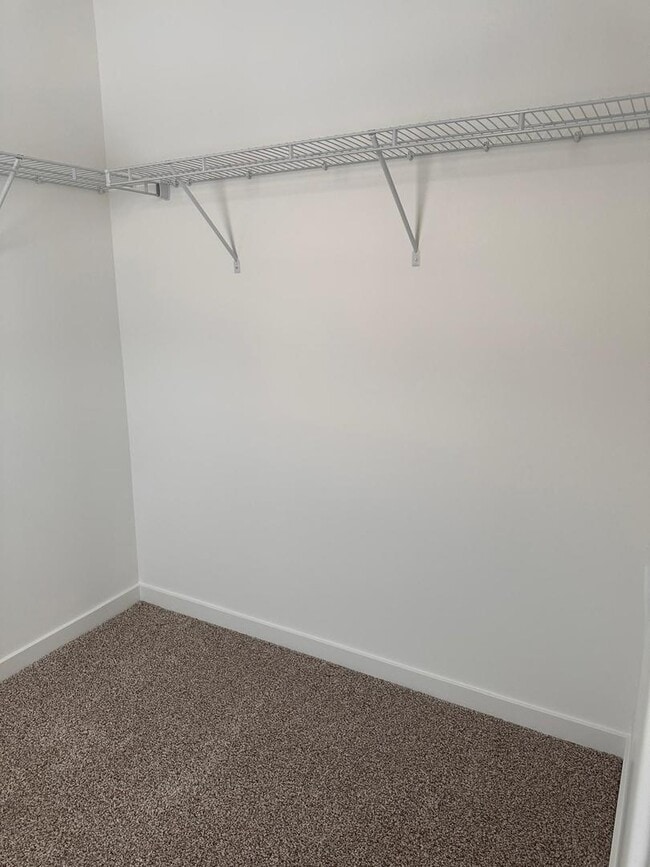 Building Photo - 2270 Barbera Dr