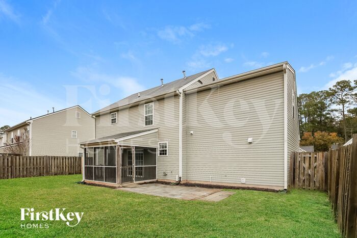 Building Photo - 3357 Middlesboro Ave