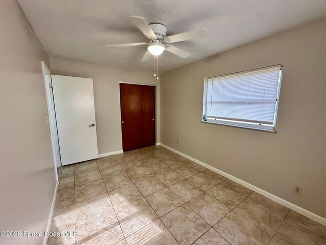 Building Photo - 680 Birchwood Ln