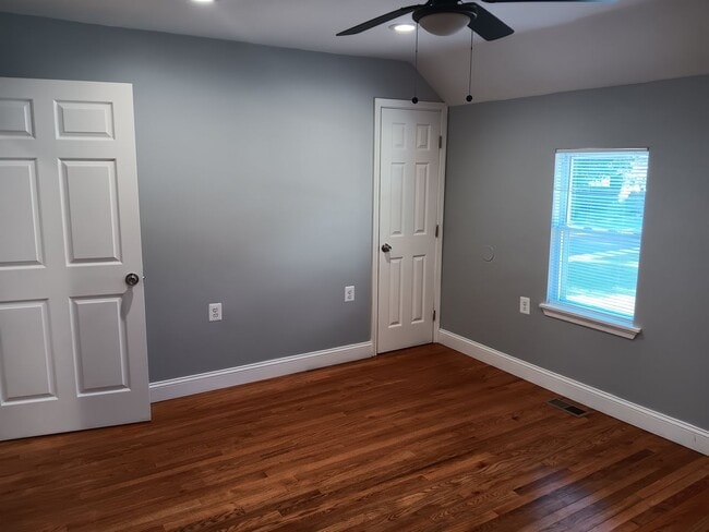 Building Photo - Renovated 3 Bed 2 Bath Single-Family Home in Aberdeen