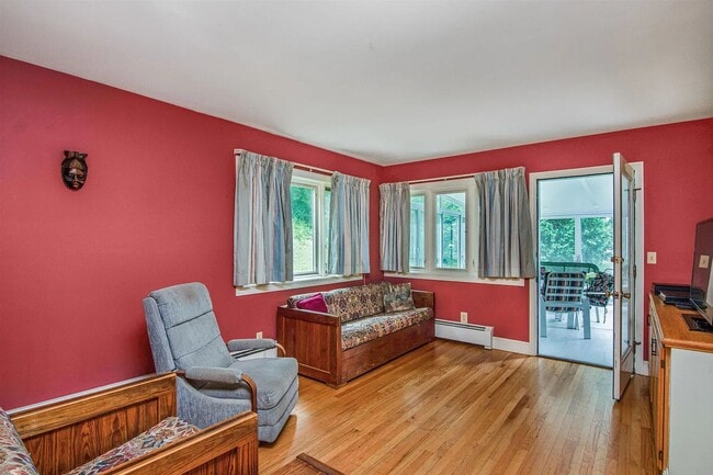 Building Photo - 5BD/3BA Beautiful House in South Burlington
