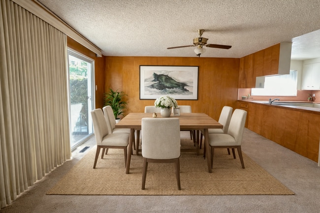 Building Photo - Immaculate shape 3 bedroom 2.5 bath home in San Leandro