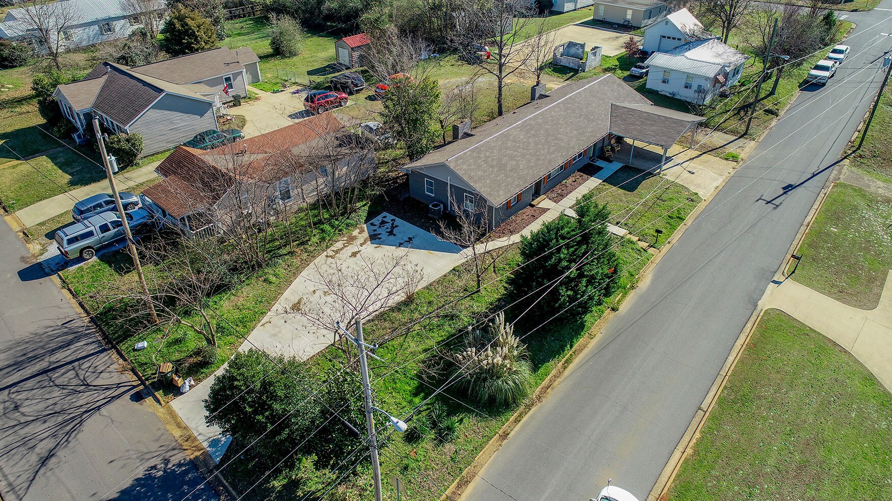 Building Photo - 1707 4th Ave E