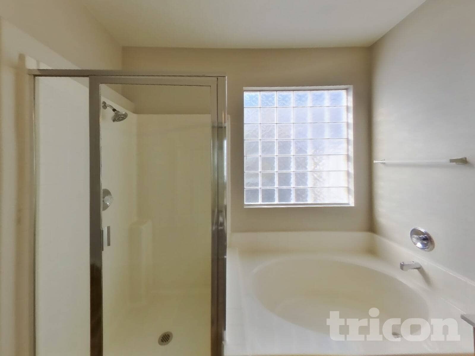 Building Photo - 2907 Extravagant Ave