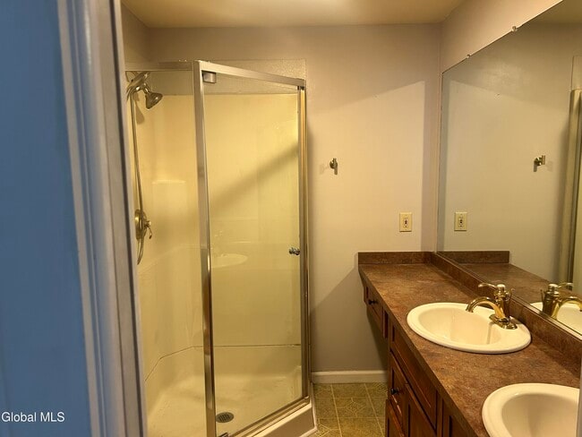 Building Photo - 206 Stoodley Pl