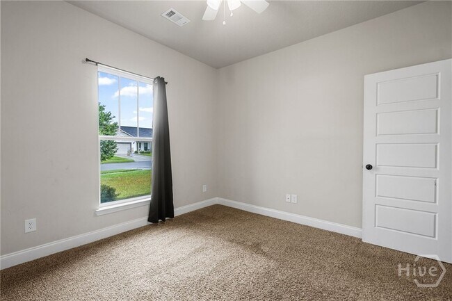 Building Photo - 211 Crosswinds Dr