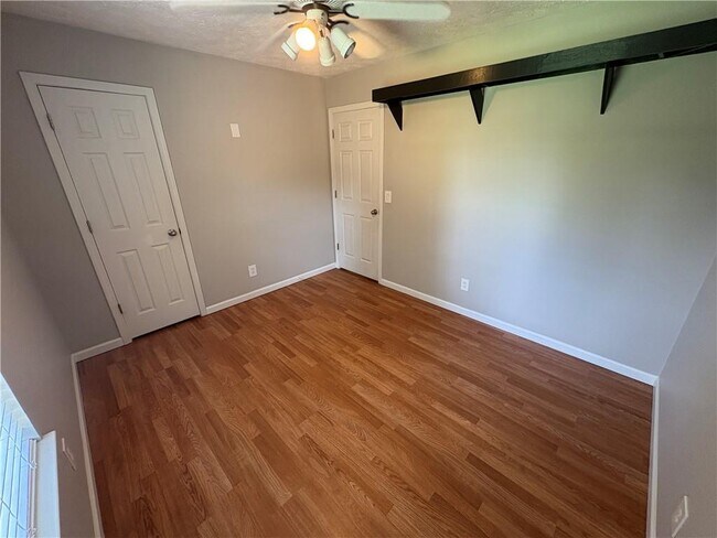 Building Photo - 4755 Perry Rd