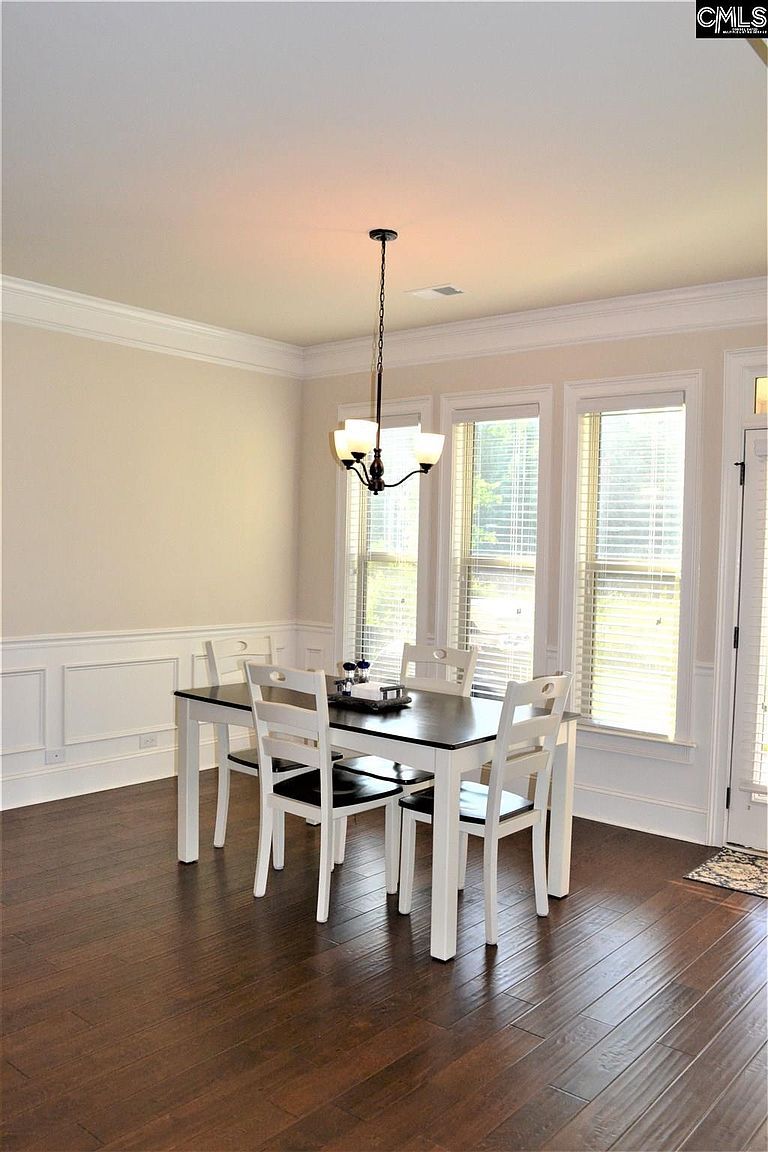 Building Photo - 304 White Oleander Dr