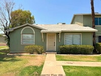 Building Photo - "Charming 2-Bed, 2-Bath Oasis in Phoenix – Cozy Comfort Awaits!"