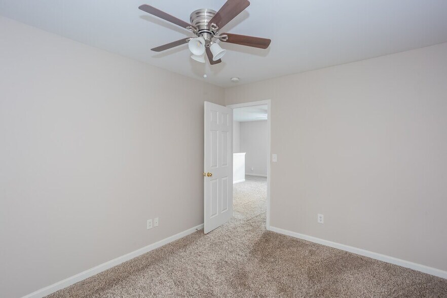 Building Photo - 10408 Sparrow Springs Ln