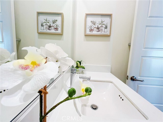 Building Photo - 103 Cadence