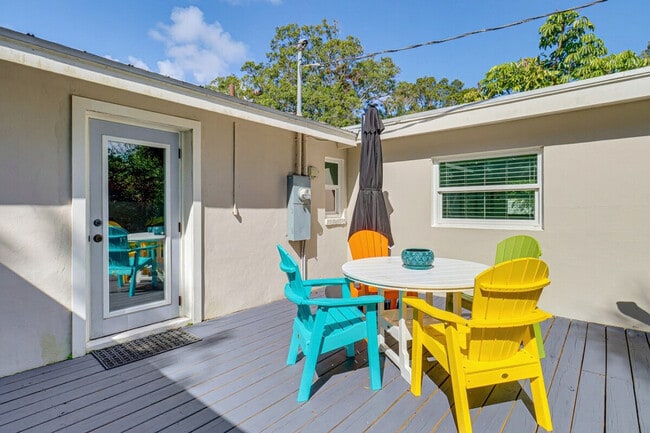 Building Photo - 2042 37th Ave