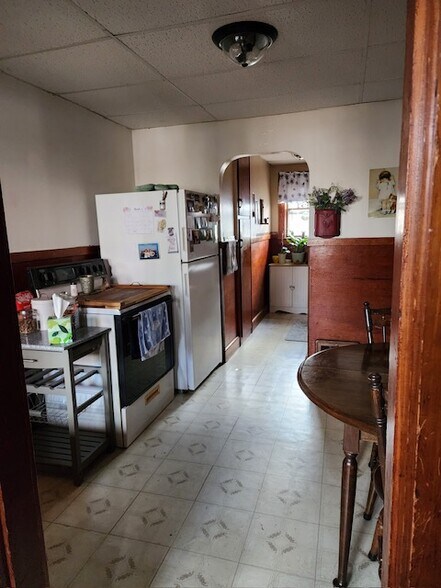 Building Photo - 925 Somerville St