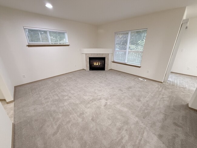 Building Photo - 414 91st Ave SE