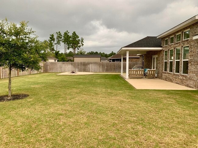 Building Photo - 305 Brighton Cv