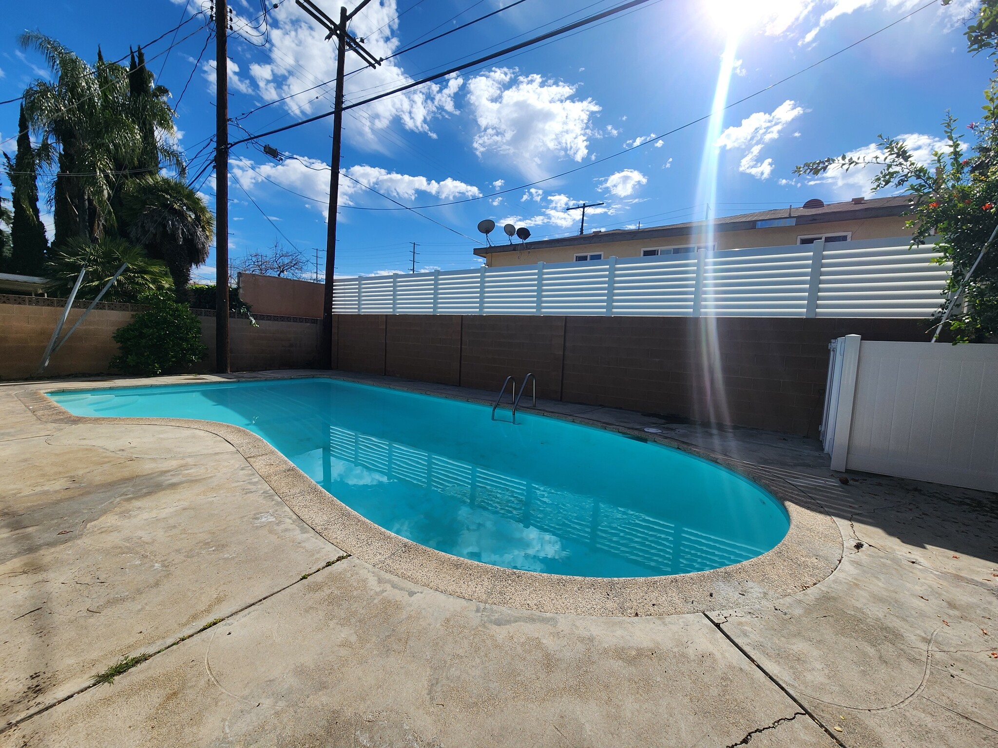 Building Photo - 13132 Hartland St