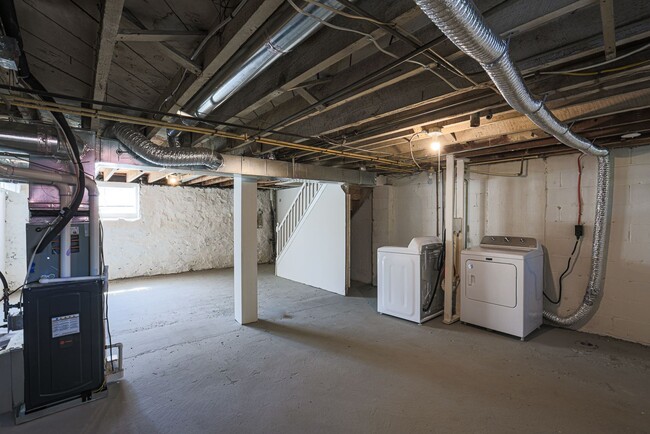 Building Photo - 5662 Kavon Ave