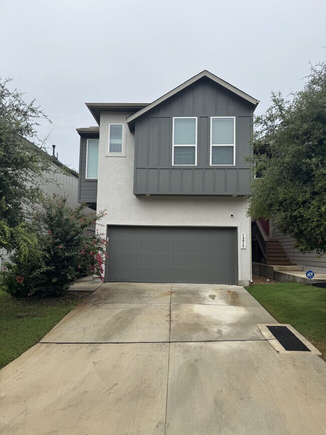 Building Photo - 14815 Maverick Ave