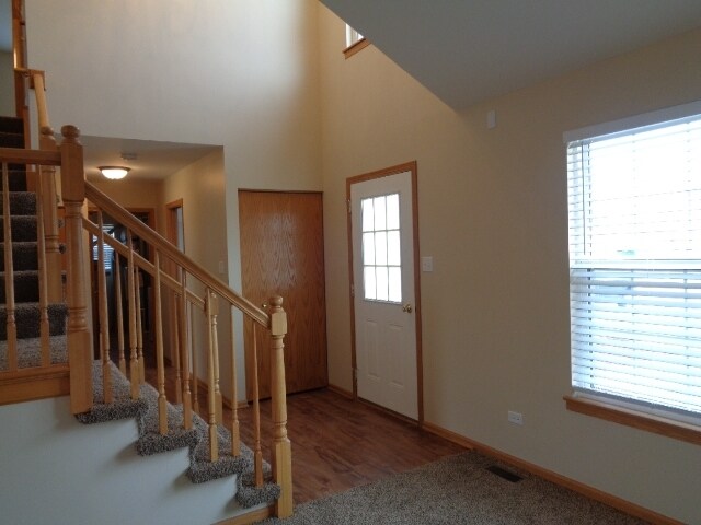 Building Photo - 1505 Finch Dr