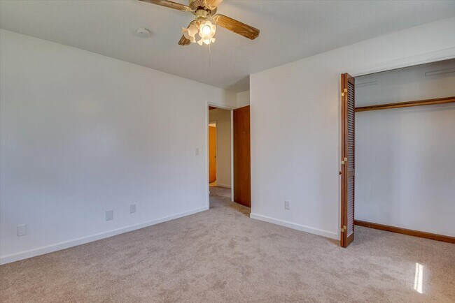 Building Photo - 2021 Arcadia Ct