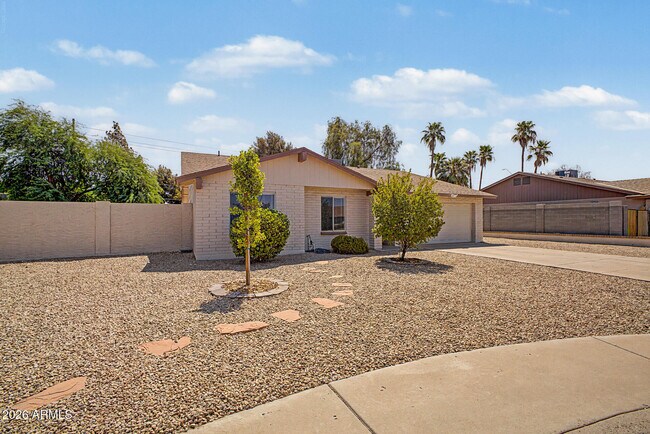 Building Photo - 17213 N 35th Dr