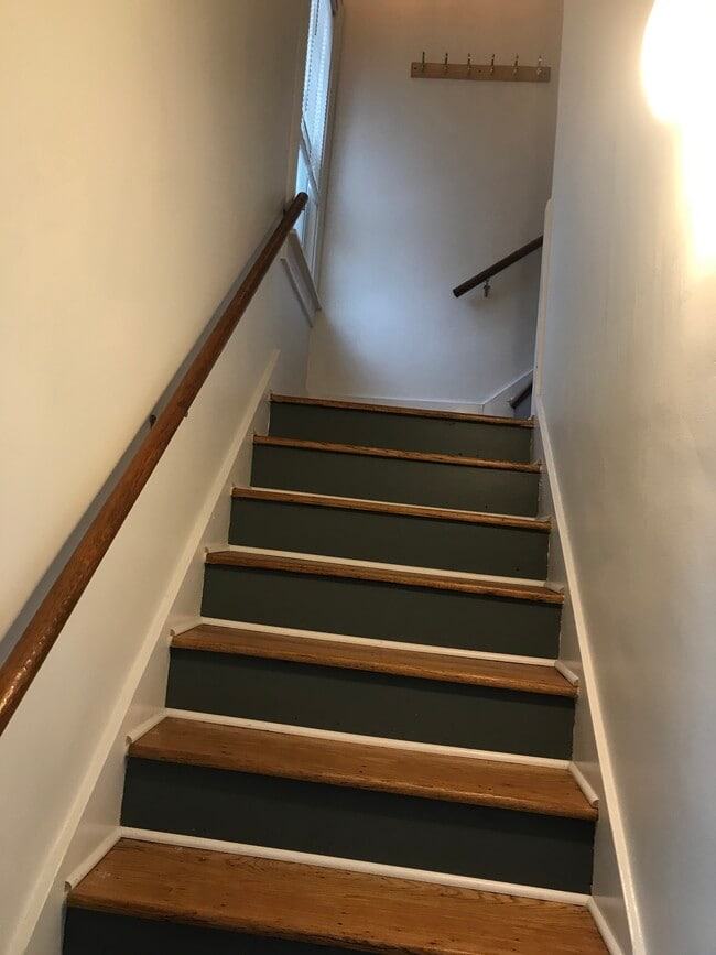 Building Photo - 487 Withington St