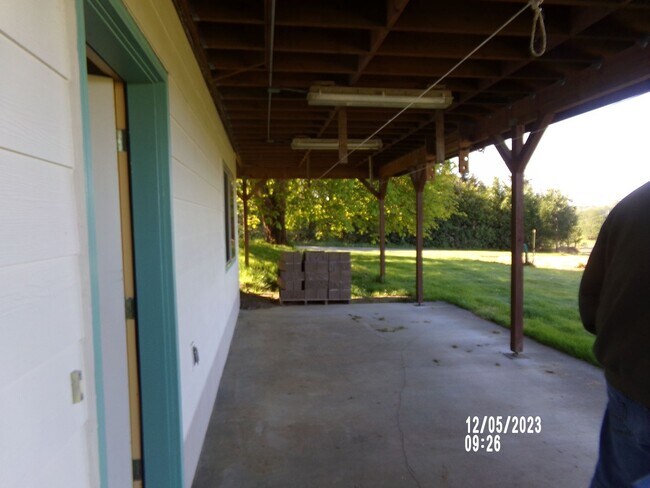 Building Photo - 3bd 2baHome Located in Montesano