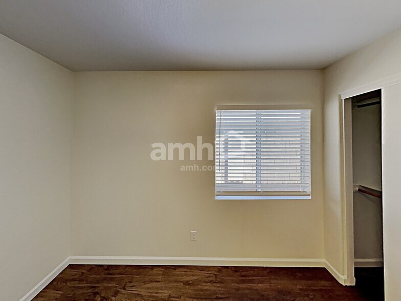 Building Photo - 9224 E Lobo Ave