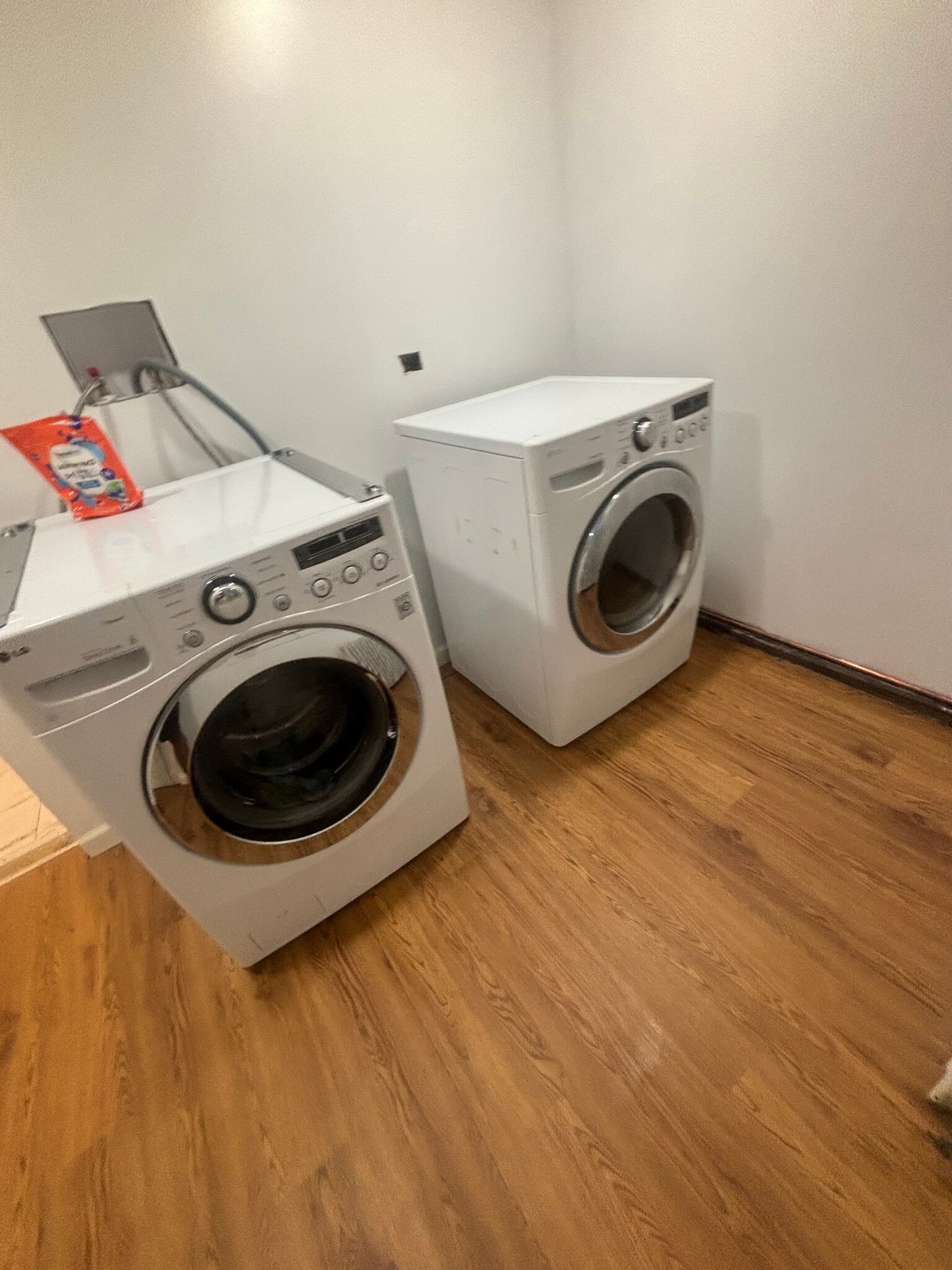 Laundry Room - 248 Morris Ave