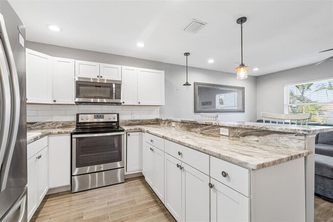 Building Photo - 4920 38th Way S