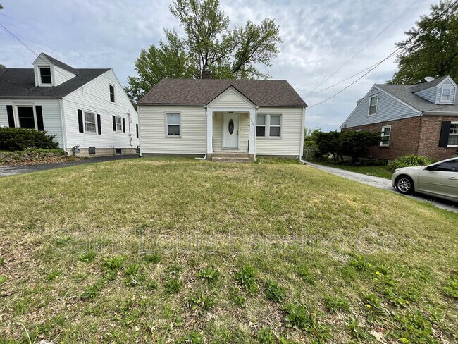 Building Photo - 1629 Talisman Ln