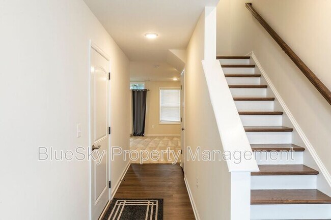 Building Photo - 3430 Montague St