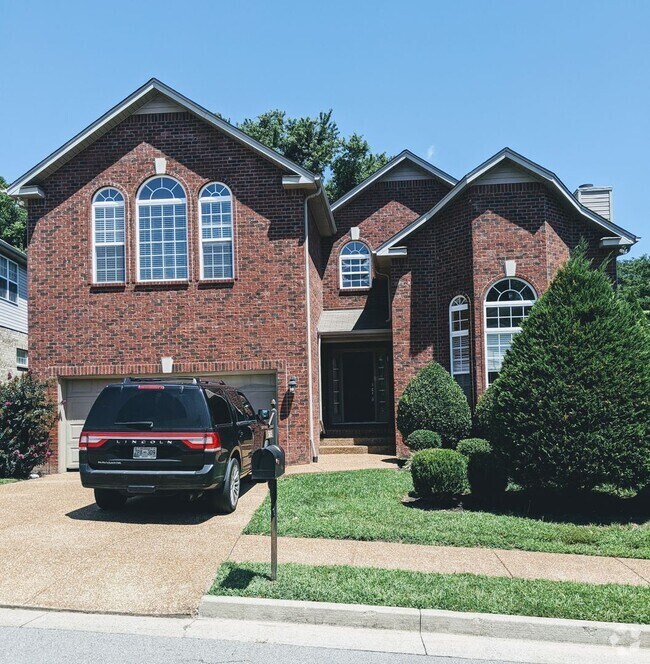 Building Photo - Large Single-Family Home - Deer Valley Sub...