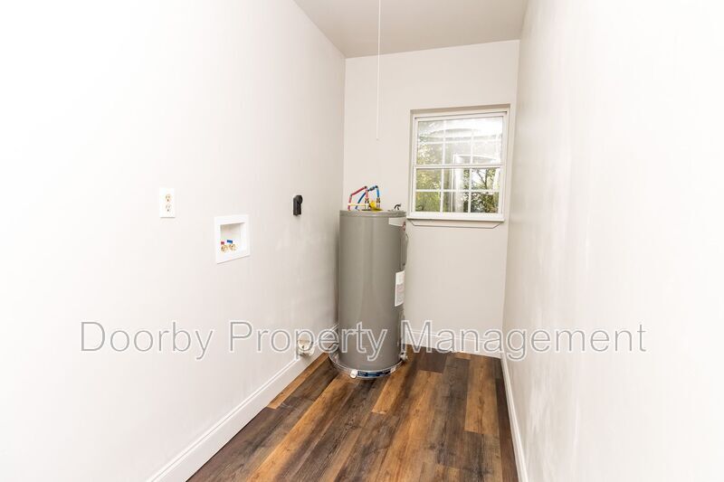 Building Photo - 517 LaFayette Rd