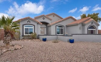 Building Photo - 15482 S Sequoia Cir