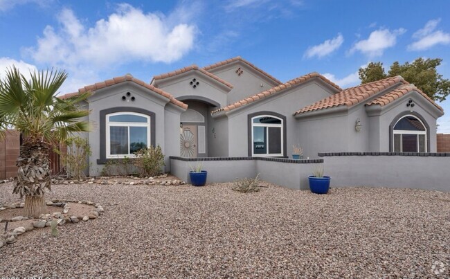 Building Photo - 15482 S Sequoia Cir