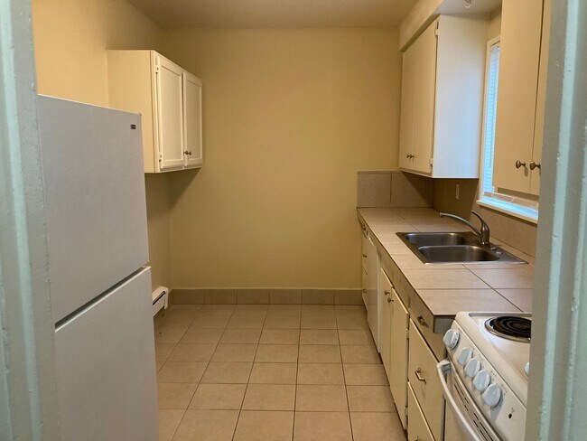 Building Photo - Discover Your New Home in the Kenton Neigh...