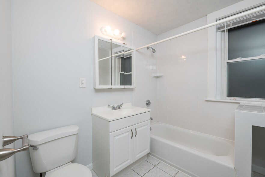 Building Photo - 34 South St