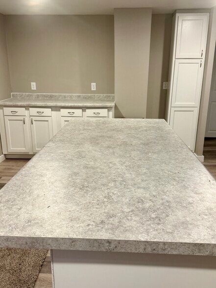 Building Photo - 401 W Douglas Ave