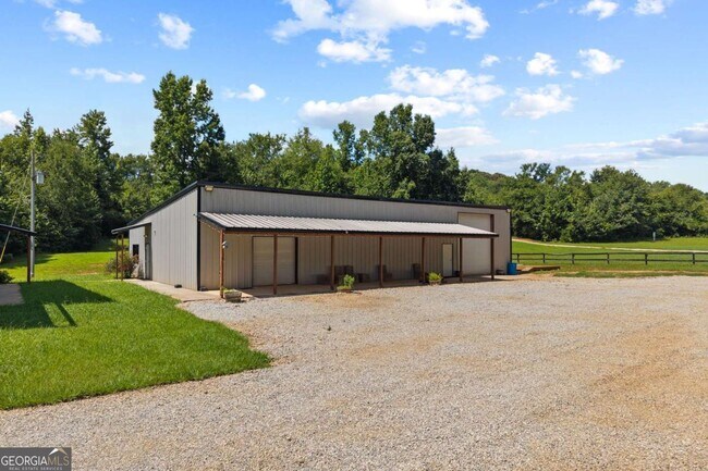 Building Photo - 221 Columbus Dr