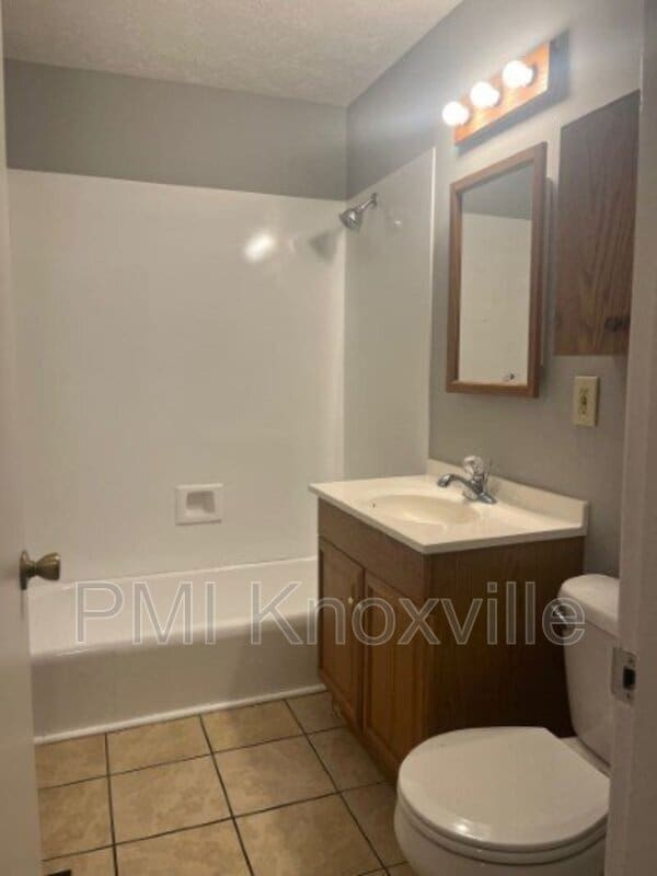 Building Photo - 809 Cates St