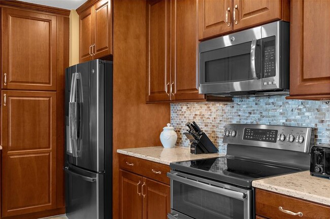 Building Photo - 395 Aruba Cir