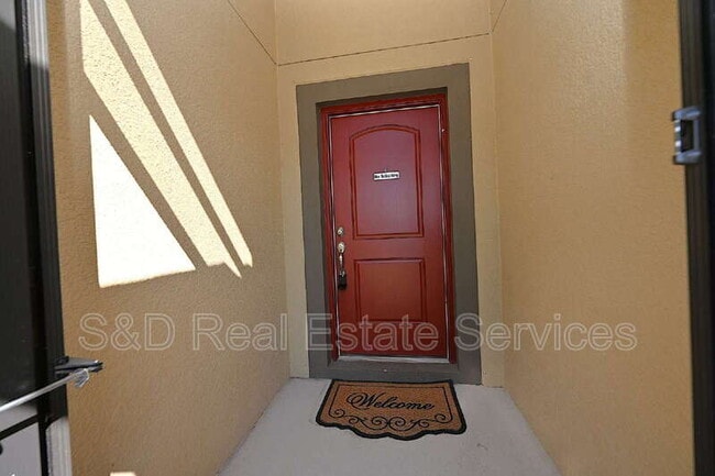 Building Photo - 1563 Swan Lake Cir