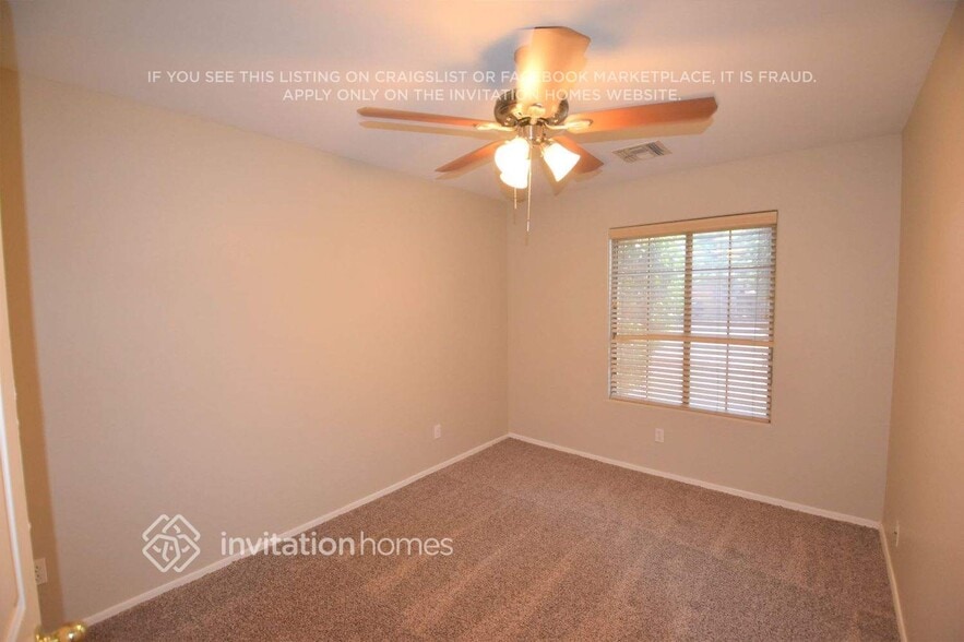 Building Photo - 9638 N 94th Ave