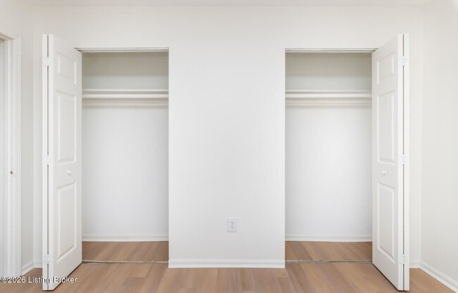 Building Photo - 2428 Weber Ln