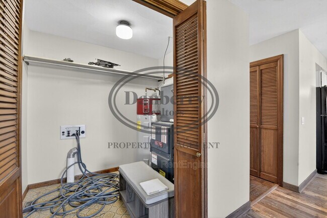 Building Photo - 3018 Gleneagle Dr