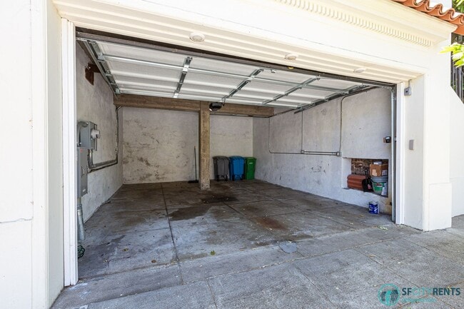 Building Photo - Pacific Heights: Remodeled Single Family H...