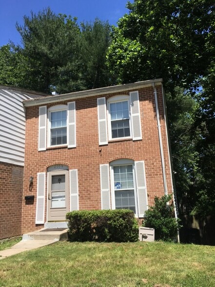 Primary Photo - 2058 Chadwick Ter