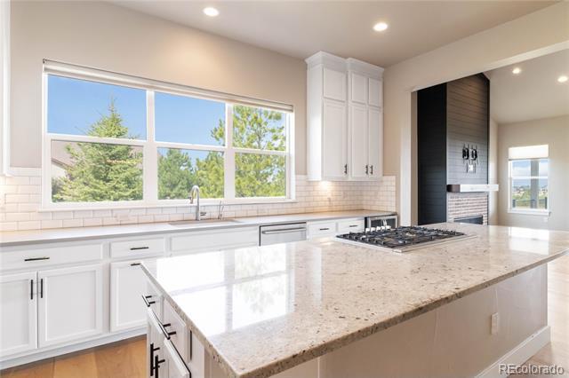 Building Photo - 2554 Eastview Dr