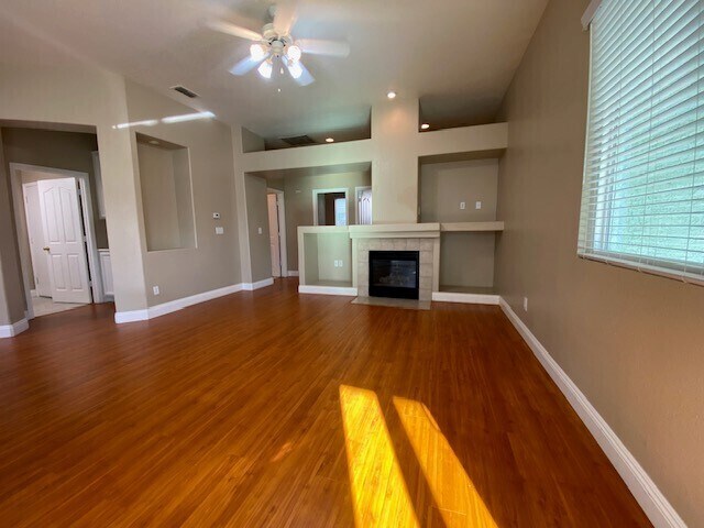 Building Photo - Beautiful 3bd/2ba in West Sacramento!